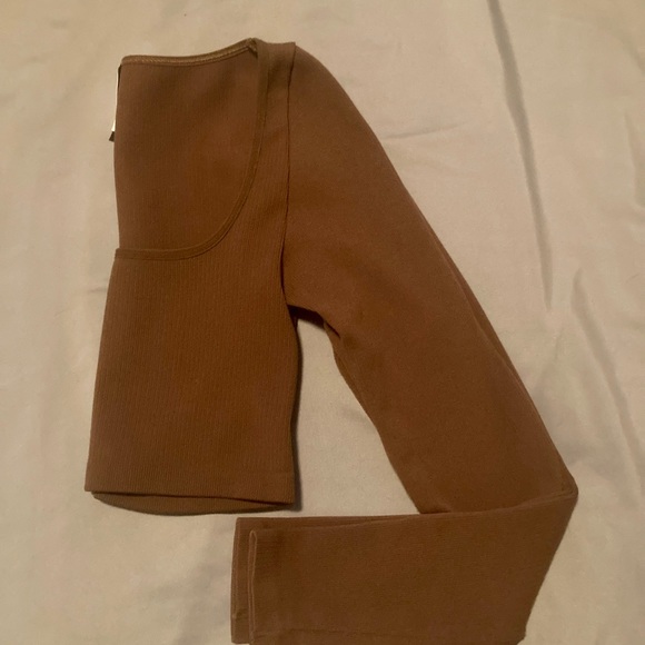 SUNDAY BEST LONGSLEEVED CROP - Picture 3 of 4